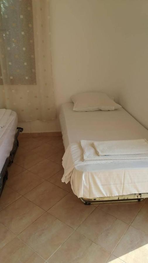 Mullaj Guest House Vlorë Extérieur photo