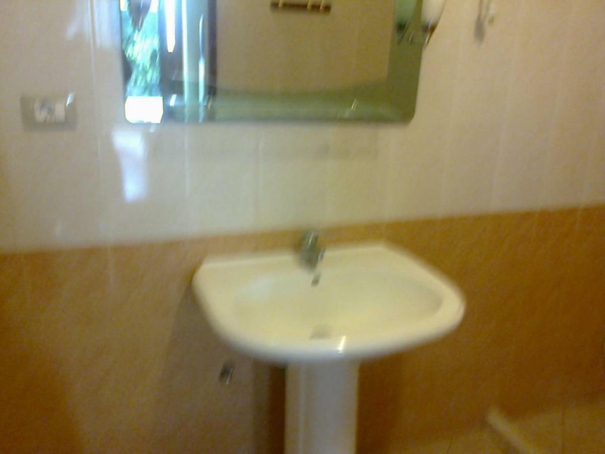 Mullaj Guest House Vlorë Extérieur photo