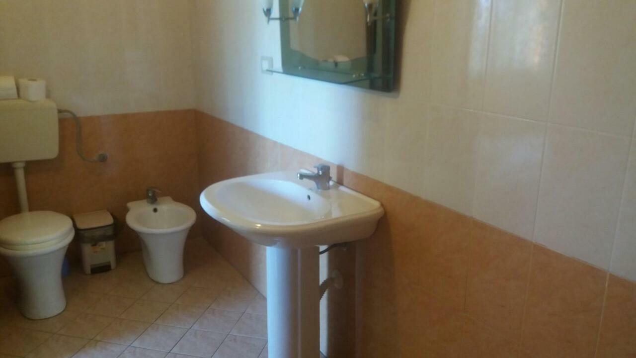 Mullaj Guest House Vlorë Extérieur photo